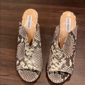 Steve Madden chunky heels